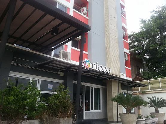Condo · Saphan Sung, bangkok — photo 2