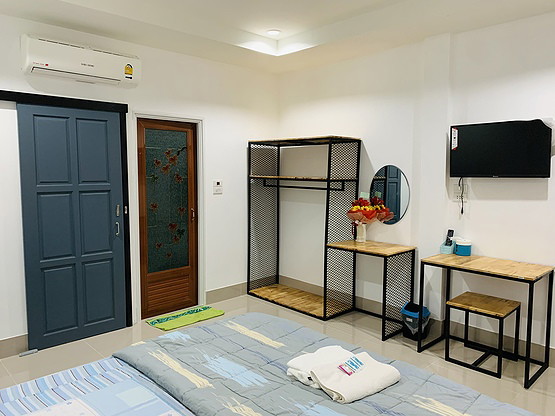 Condo — photo 2