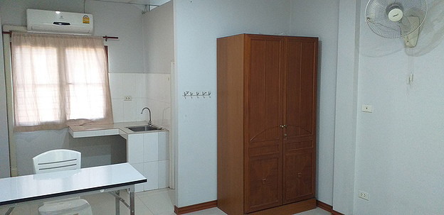 Condo — photo 3
