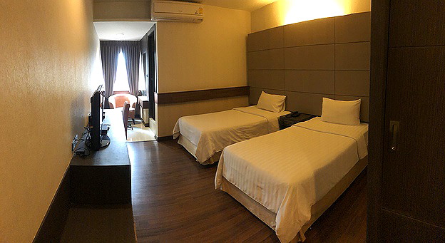 Pictures of The 93 Hotel 29/31