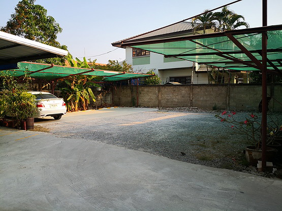 Condo — photo 2