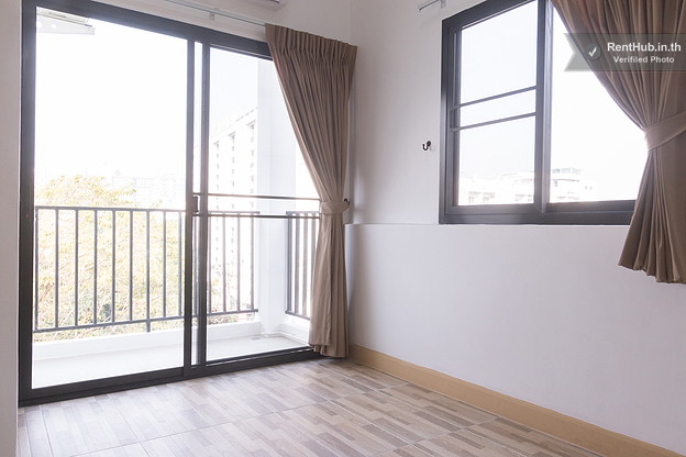 Condo · Huai Khwang, bangkok — photo 4