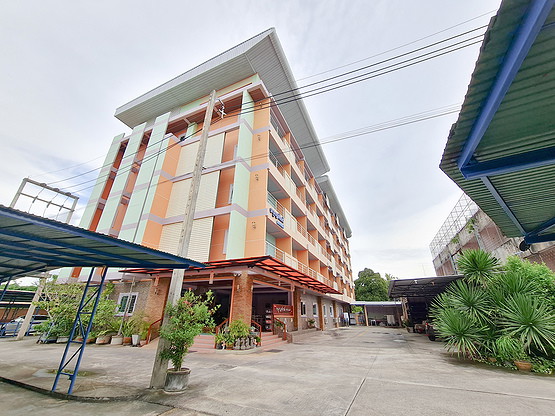Condo — photo 2