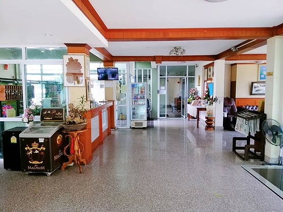 Condo — photo 2
