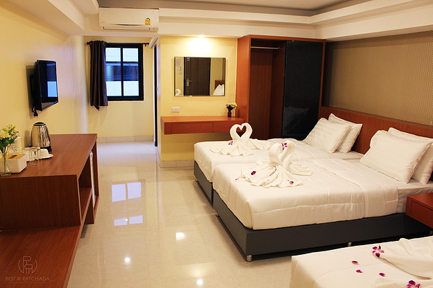 Condo · Huai Khwang, bangkok — photo 5