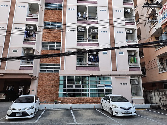 Condo — photo 2