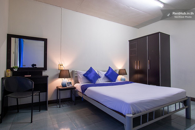 Condo · Wang Thonglang, bangkok — photo 2