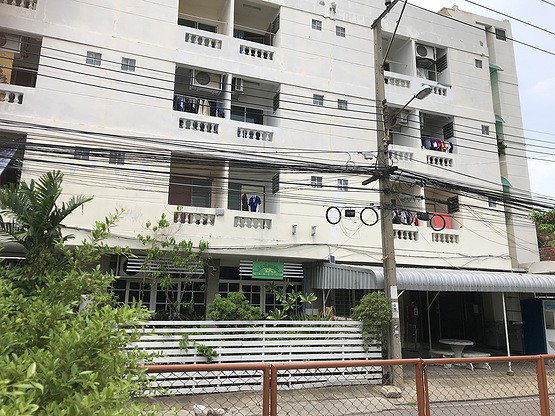 Condo · Bang Kapi, bangkok — photo 1