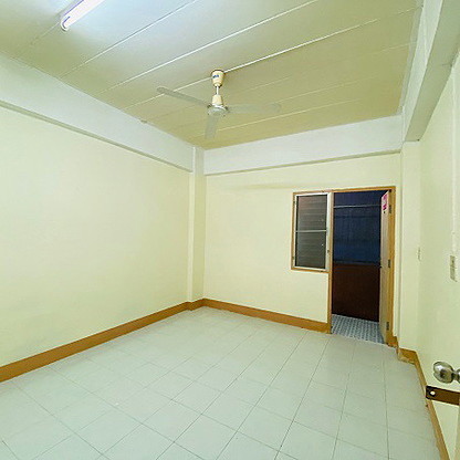 Condo — photo 2