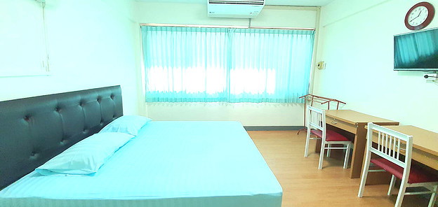 Condo — photo 2