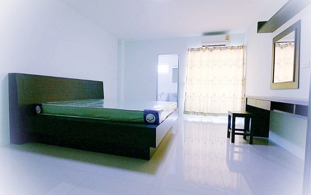 Condo · Bang Na, bangkok — photo 1