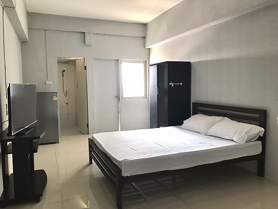 Condo — photo 3