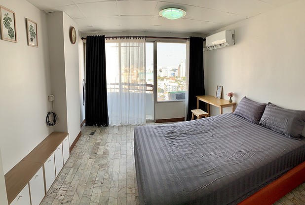 Condo · Huai Khwang, bangkok — photo 1