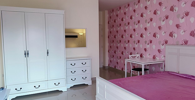Condo · Mueang Chon Buri, chon_buri — photo 1