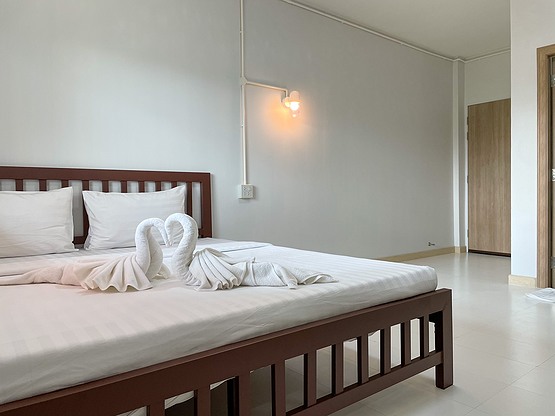Condo — photo 1