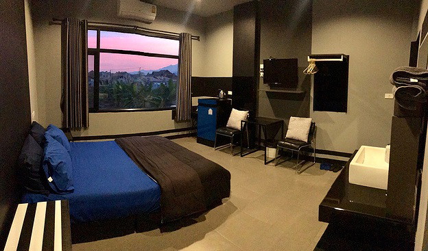 Condo — photo 2