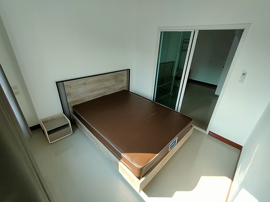 Condo — photo 5