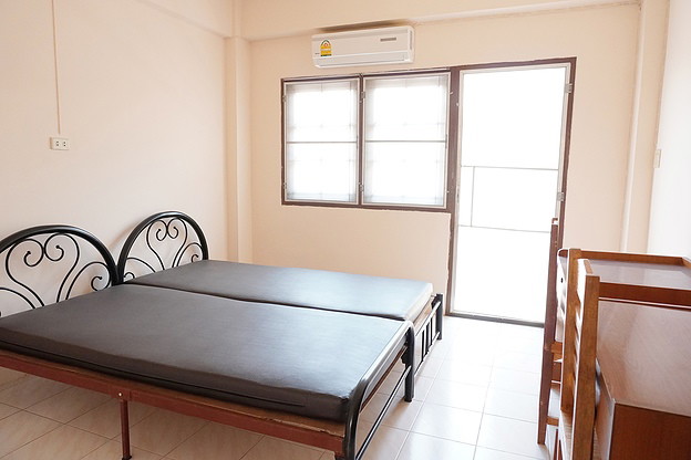 Condo · Mueang Chon Buri, chon_buri — photo 4