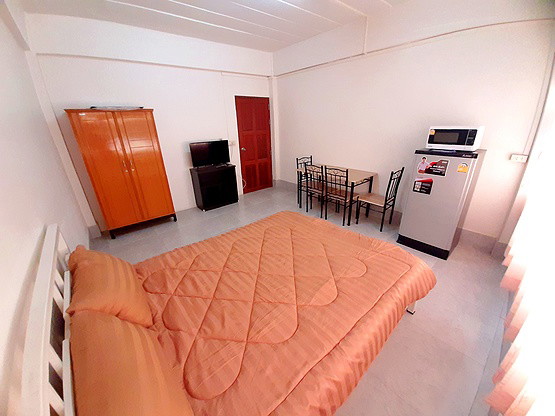 Condo — photo 2