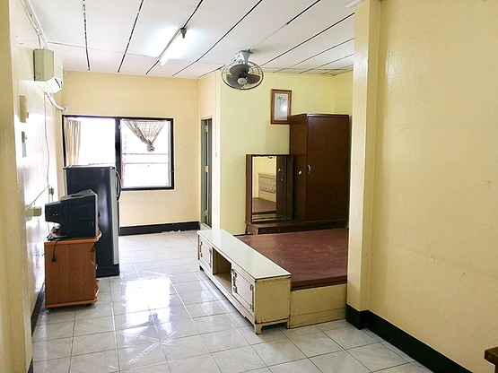 Condo — photo 2