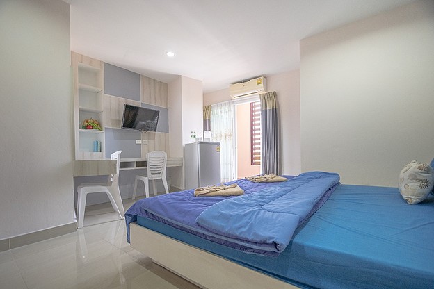 Condo · Mueang Chon Buri, chon_buri — photo 4