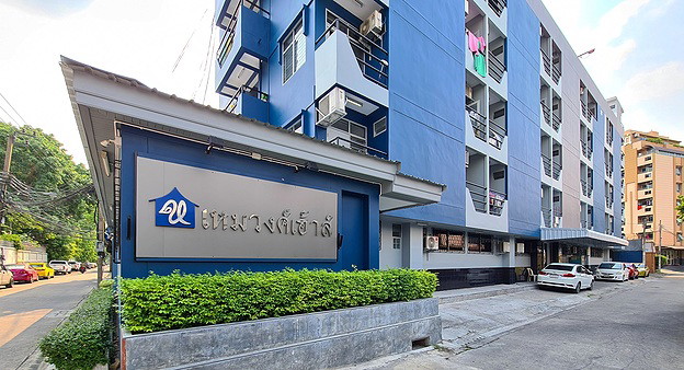 Condo · Khlong Toei, bangkok — photo 1