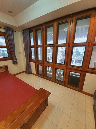 Condo — photo 2