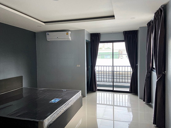 Condo · bangkok — photo 2