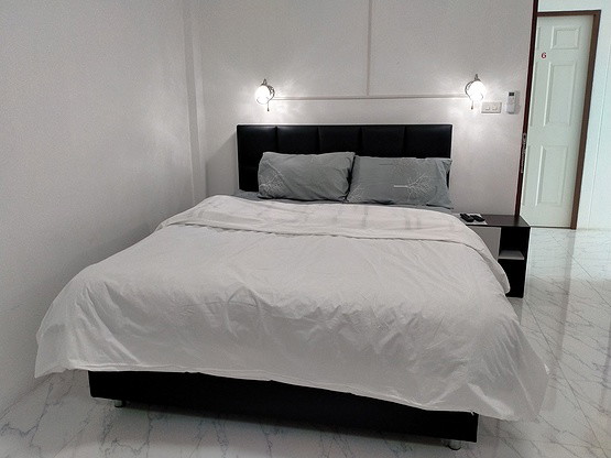 Condo — photo 5