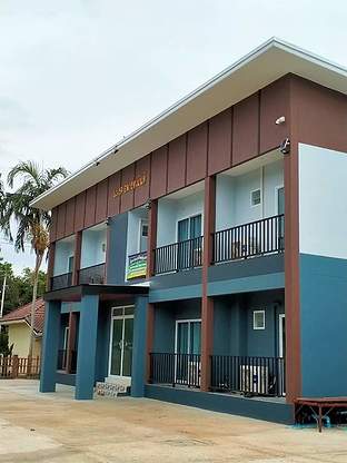 Condo — photo 1