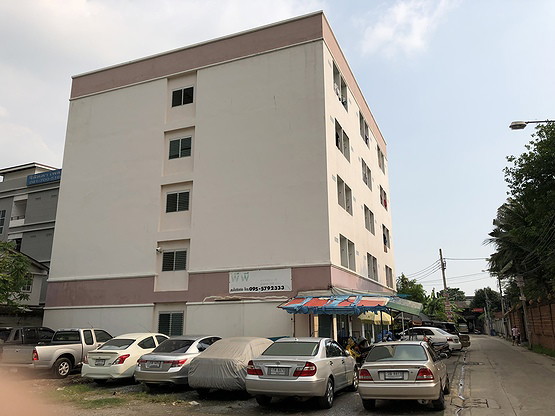 Condo · Huai Khwang, bangkok — photo 1