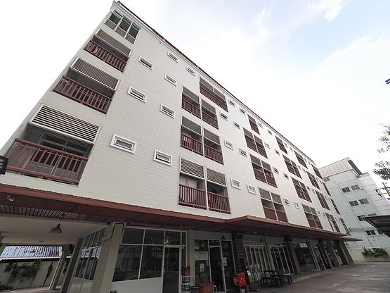 Condo — photo 2
