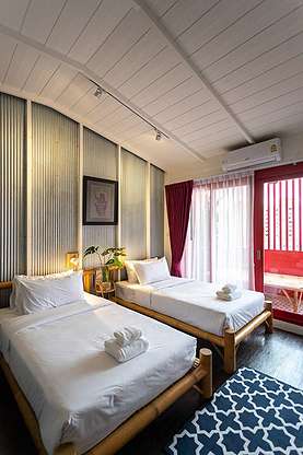 Lin Poshtel — photo 2