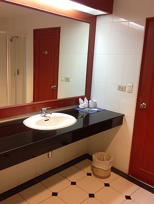 Condo · Bang Lamung, chon_buri — photo 3