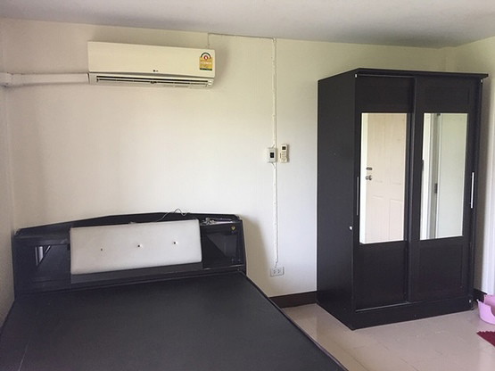 Condo · Mueang Chon Buri, chon_buri — photo 2