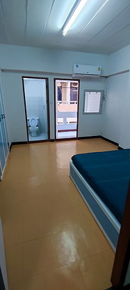 Condo · Pathum Wan, bangkok — photo 1