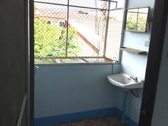 Condo — photo 1