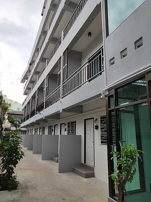 Condo · Bangkok Noi, bangkok — photo 1