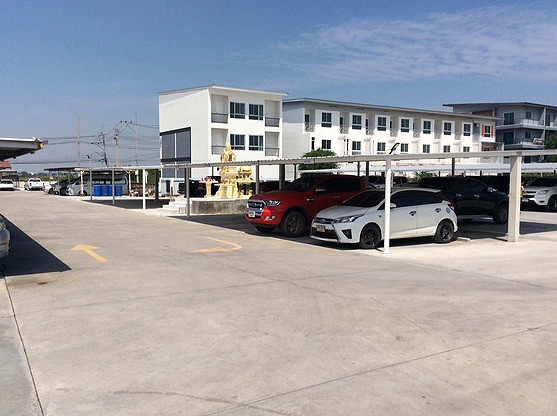 Condo · Mueang Chon Buri, chon_buri — photo 4