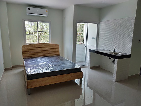 Condo — photo 3