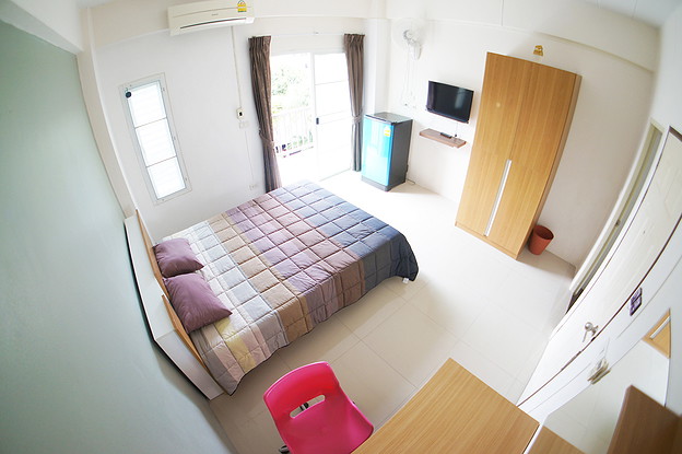 Condo · Mueang Chon Buri, chon_buri — photo 1