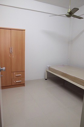 Pornprasert Female Domitory - Apartment for Rent