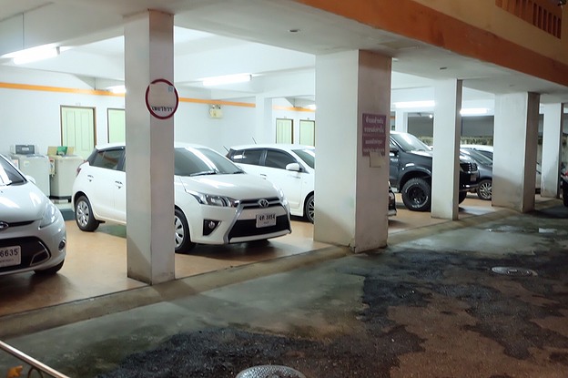 Condo · Mueang Chon Buri, chon_buri — photo 3