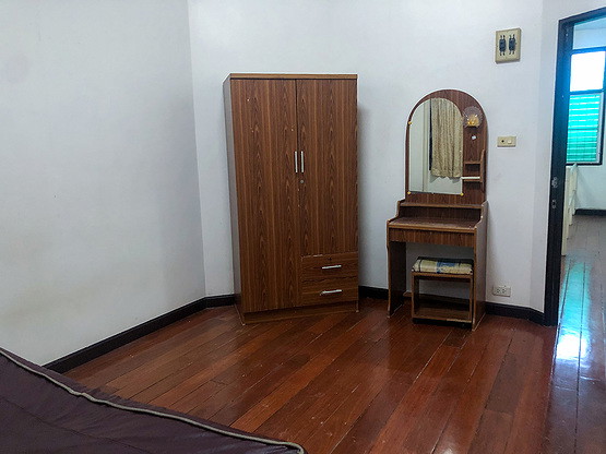 Condo · Huai Khwang, bangkok — photo 2