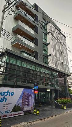 Condo · Bang Kapi, bangkok — photo 1