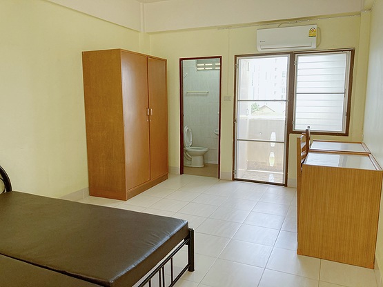 Condo · Mueang Chon Buri, chon_buri — photo 1