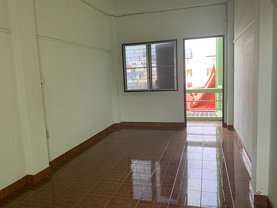 Condo — photo 3