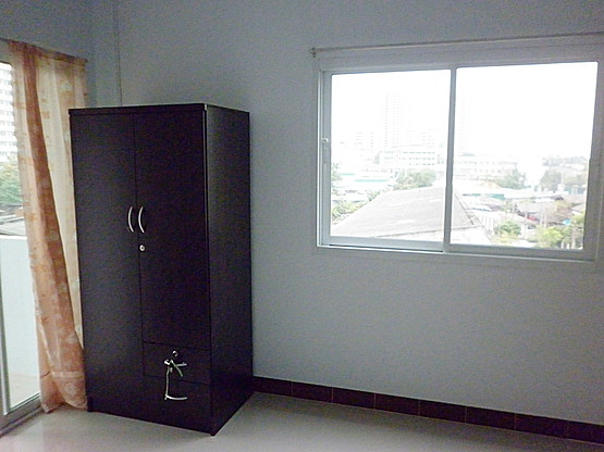 Condo · Mueang Nonthaburi — photo 5