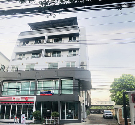 Condo · Wang Thonglang, bangkok — photo 1