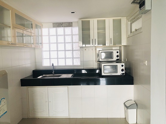 Condo · Wang Thonglang, bangkok — photo 3